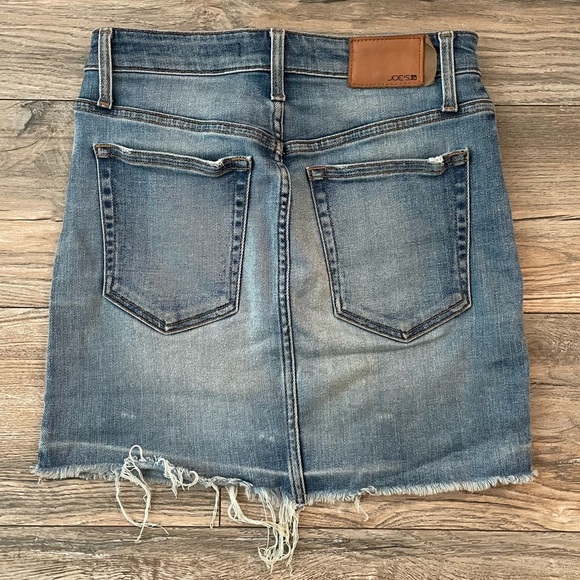 JOE’S Denim Skirt (26) - Picture 2 of 5